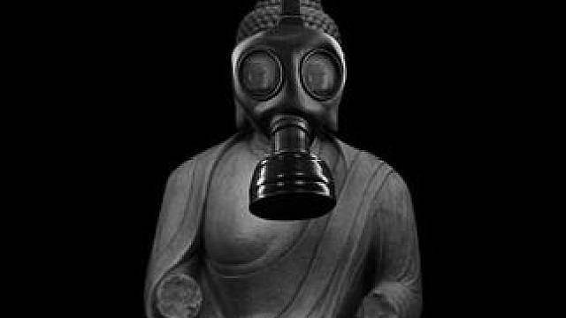 八死人山