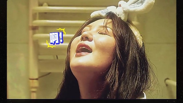 女人说你兄弟不行，要不你搞我吧。