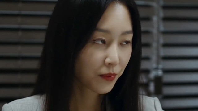 姐姐的眼神太犀利了