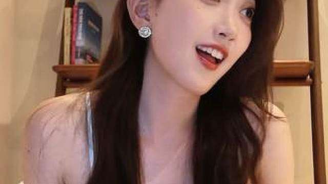 我爱上一个女孩，她性格有点古怪 50万了诶！QA录好啦，过两天正好发出来
