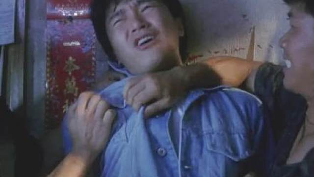 2.《无敌幸运星》星爷戏弄大傻叽叽叽叽