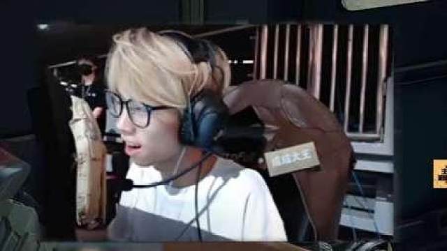 就在昨晚的三角洲巅峰赛线下决赛，成成大王靠着最后六滴血极限反杀1v5！这波操作简直要起飞了呀