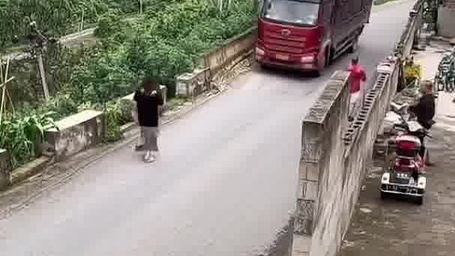 马路上不是随便跑着玩的