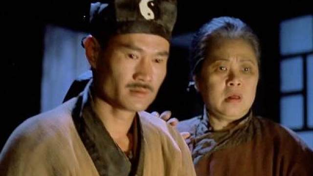 32.90年港片神作，英叔肥宝联手大战南疆邪巫