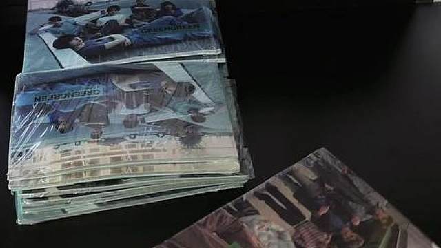 再来战七十本cortis美网亲签