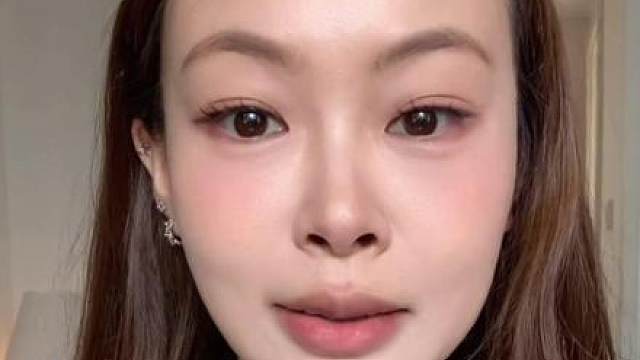 四步上提化妆法，告别化妆显老