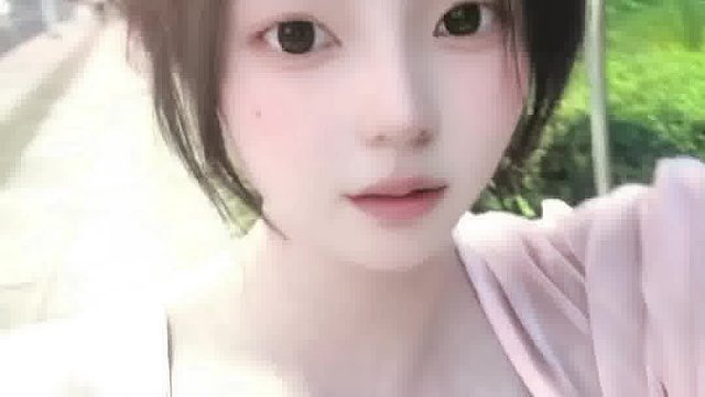 今天有一点想你，其实不止一点，也不止今天