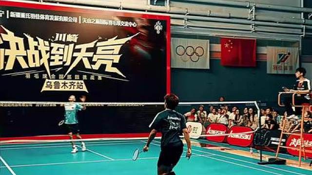 “锐势奔涌震四方，一拍惊起万重光”