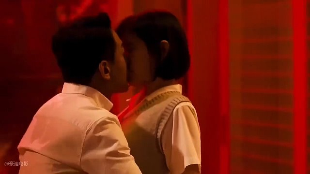女学生爱上50多岁的老师