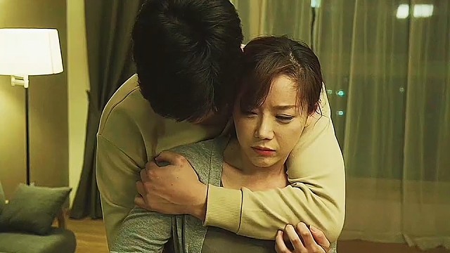 儿子怎能服母亲下手了
