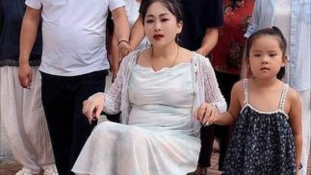 假如你不曾养育我，给我温暖的生活，假如你不曾保护我，我的命运将会是什么
