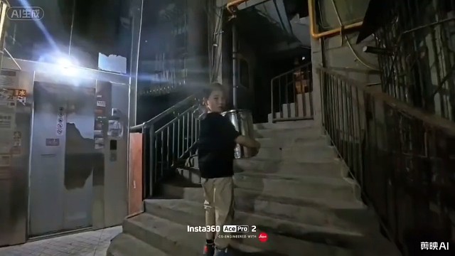 17岁带着老弟创业摆摊第一视角带你体验
#零零后摆摊#地摊创业#第一视角