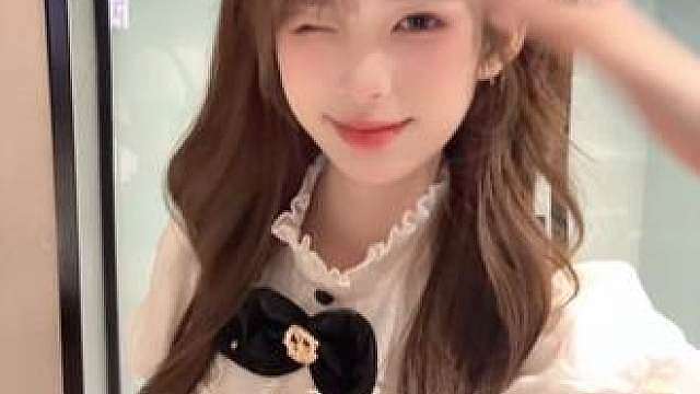 很曼妙 我的动作很好笑 我的步伐很糟糕 我的挥拍死翘翘