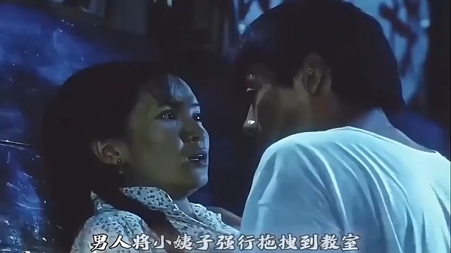 在最纯洁的教室做着肮脏的事情