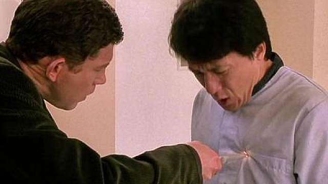 刀枪伤瞬间自愈！3亿港币打造的成龙魔幻电影「飞龙再生」