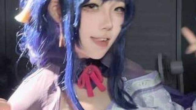 模仿一个神