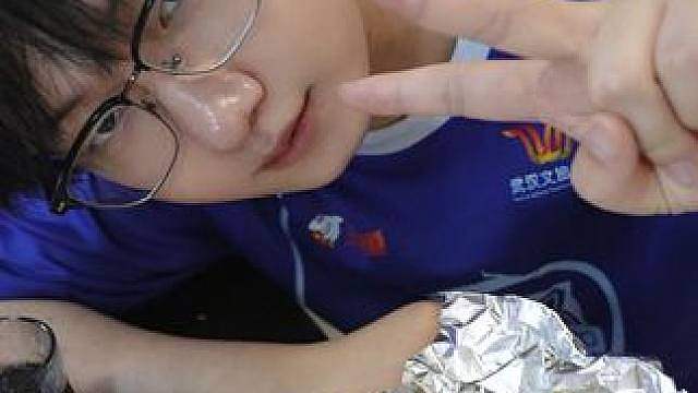 竟然不是想拍我吗？