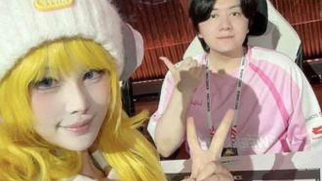 巴黎守望先锋线下全勤应援之 
图里有两个朱诺