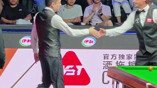 丁俊晖不敌吉尔伯特 32进16轮次 
大卫·吉尔伯特单杆69分拿下首局