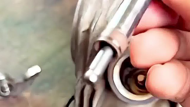实用的阀门密封件安装技巧示范#机械设备 #曲轴 #油封密封件 #安装方式 #东晟密封