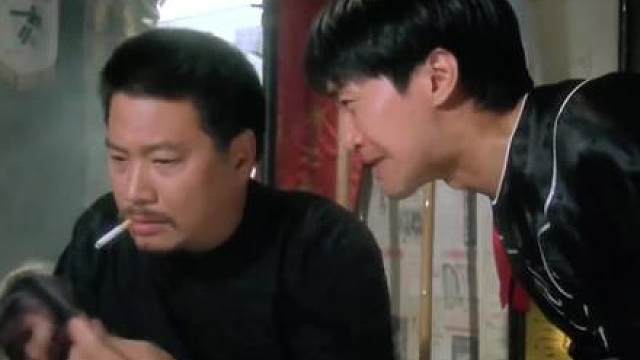 盘点星爷粤语经典搞笑对白名场面:我身为一个汽修员踢球带着锤子和扳手很正常吧