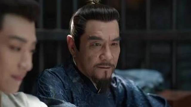 陈萍萍有意让言冰云辅佐范闲助力其掌管鉴查院，范闲初到鉴查院一处报道就发现问题