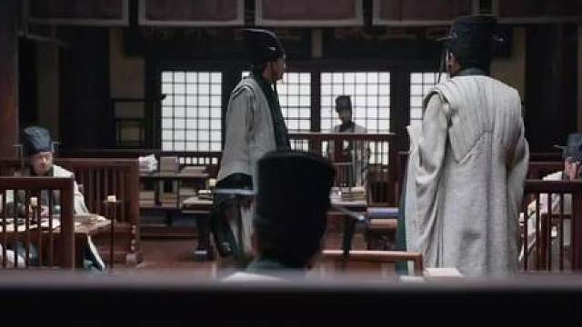 赖明诚因抱月楼一事将整个范家参奏个遍，二皇子设计抱月楼命案老金头女儿惨死其中