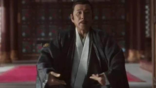 赖明诚杀疯了将参奏矛头对准了庆帝被百官朝臣群起而攻之，赖明诚一腔孤勇结局已定