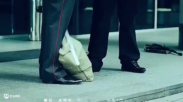 没有什么是一袋钱解决不了的，如果有那就两袋