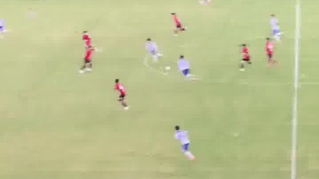 这个对抗裁判没吹犯规，值得表扬#足球