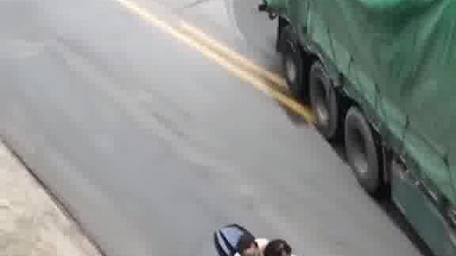 后面的姐妹跑的够快的
