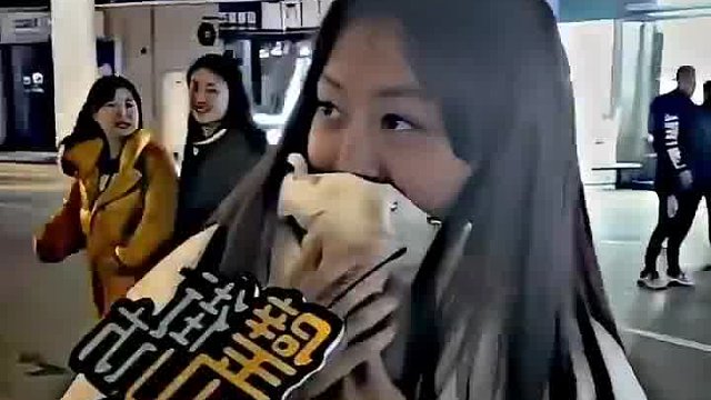 看得出来小哥并不满足于目前的配送范围