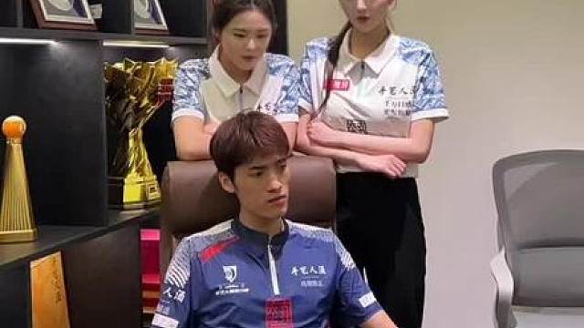 nb，这腰扭的