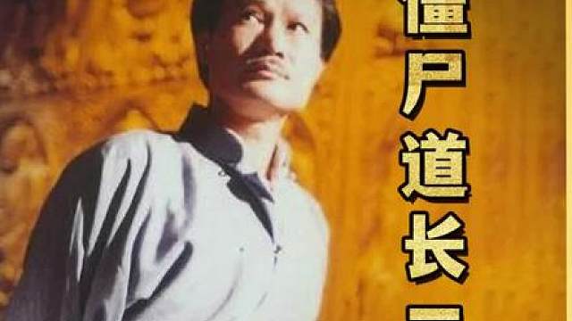 树上飞来一只鹦鹉，村里的动物竟然全聚集在树下乱叫