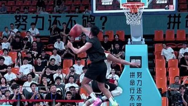 程鑫凯大帽大N，暗爽