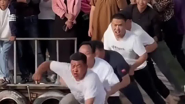网红摇摇桥高手过招_n“江南七怪大战神雕侠侣”