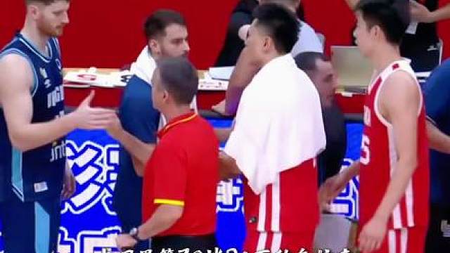 中国男篮热身赛不敌乌拉圭，攻防两端被对手拿捏。