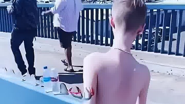 瘦子的挑战，结局亮了