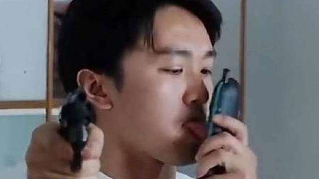 用舌头打电话我这辈子也想不出来 说扔就扔也是太搞笑了哈哈哈