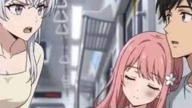 地铁上美女靠我肩上，路人要合照证明关系