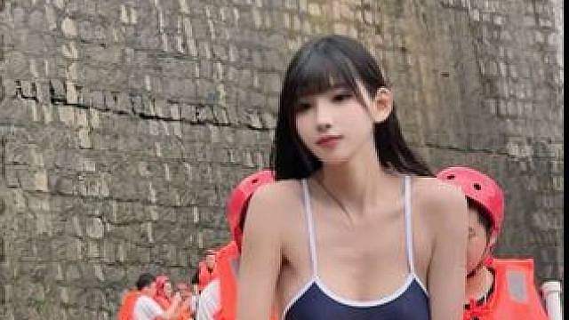 泳装穿搭