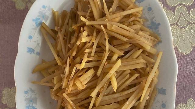 葱花炒土豆丝