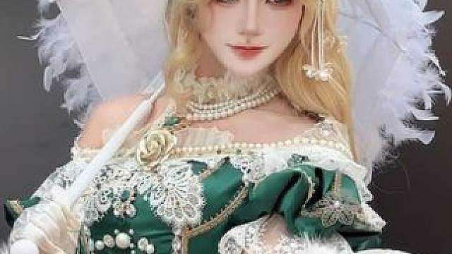 来展台找我领取苏茜的身份证 试药女仆的今日任务是发空想之狗的周边4:30花车巡游，5:30-9: