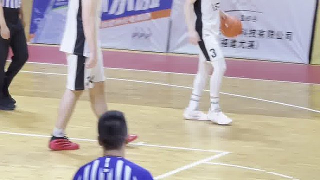 格鲁吉亚VSA以89：81战胜澳大利亚VIC夺得本场比赛的胜利