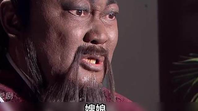 包拯不顾嫂娘求情，狠心铡侄子