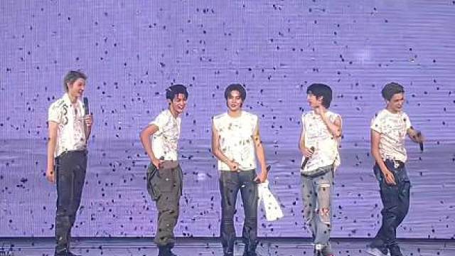 CORTIS一周年快乐 2025.08.18 - 2026.08.18
CORTIS 1ST ANNIVERSARY 
一年前，五名少年带着《what you want》正式出道，自此世界记住了cortis这个名字
从青涩到游刃有余，从舞台角落到光束中央
这一年 不只是时间的累积 更是无数舞台与心跳叠加的瞬间
谢谢你们成为 CORTIS，也谢谢一直陪伴的 COER 们
下一年，也要继续一起走下去