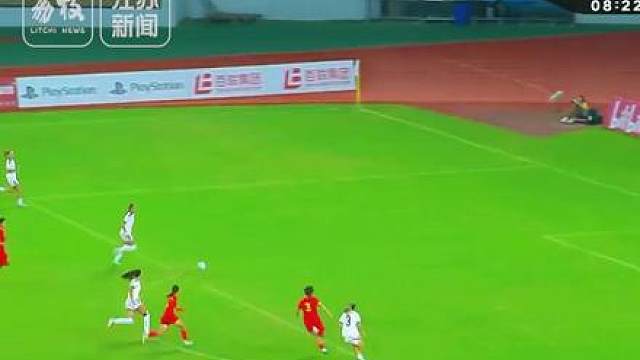 中国U17女足5比0大胜皇马U17女足，皇马传奇球星劳尔现身看台，观看女儿比赛 （来源： ）