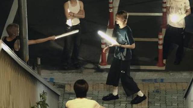 这条视频是提前给cortis准备的一周年礼物
感谢你们成为了cortis，我很幸运能够遇到你们。
别人都说你们这一路走得太顺了，但事情真的是这样吗？没日没夜的练习 创作，行程一天比一天多，脸颊肉消失了，肉眼可见的疲惫，每天都在防爆的路上……
希望你们不要太辛苦、身体健康、一直幸福下去，coer会一直支持你们的，CORTIS一周年快乐