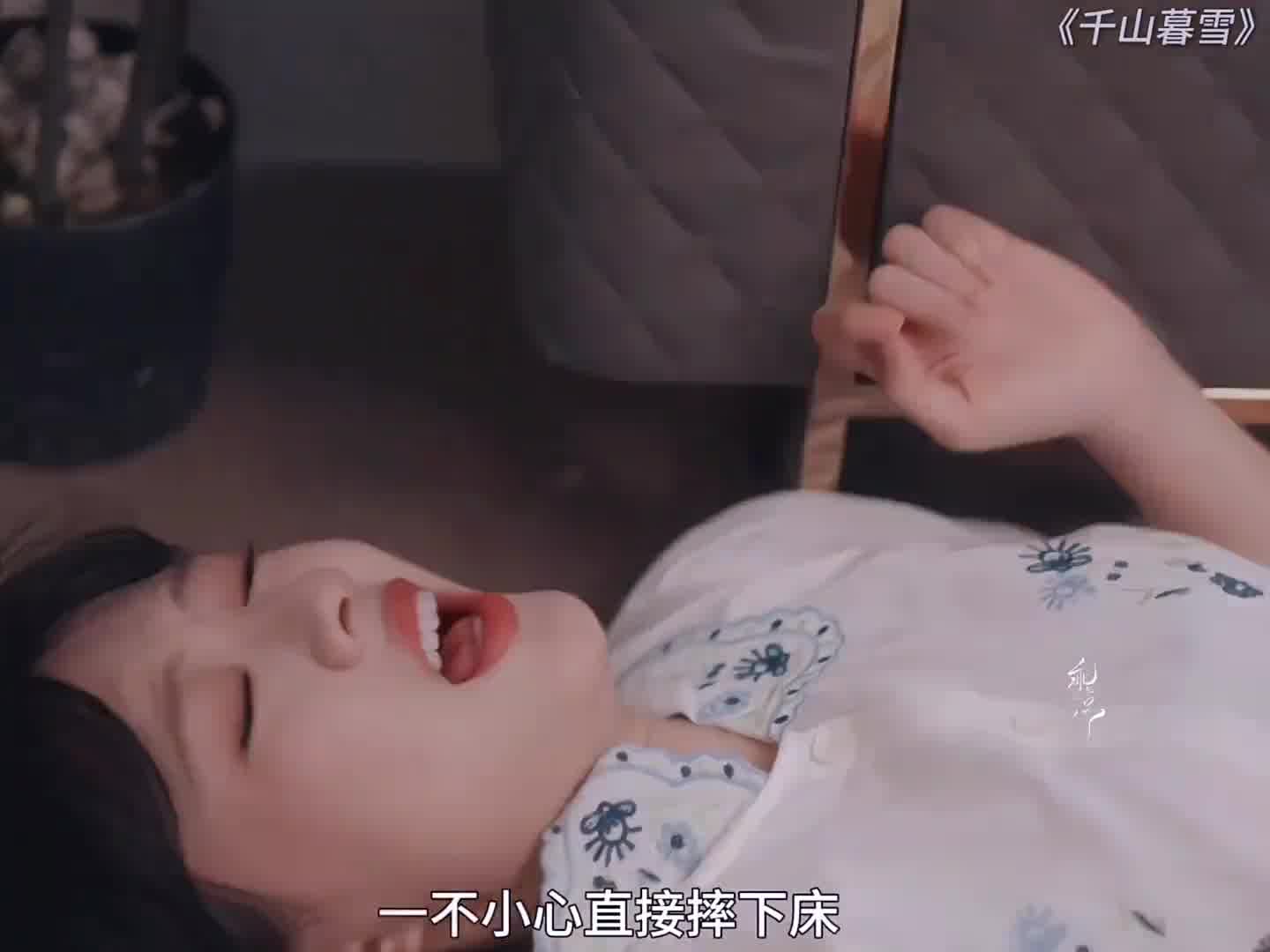 莫名其妙被肘击