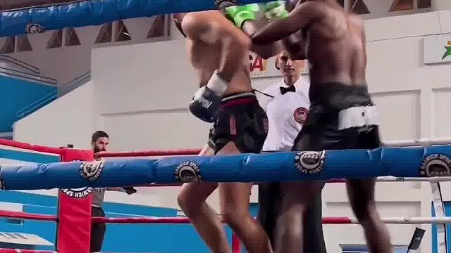 转身肘被反噬的伤害触目惊心#mma #综合格斗 #ufc #搏击 #转身肘